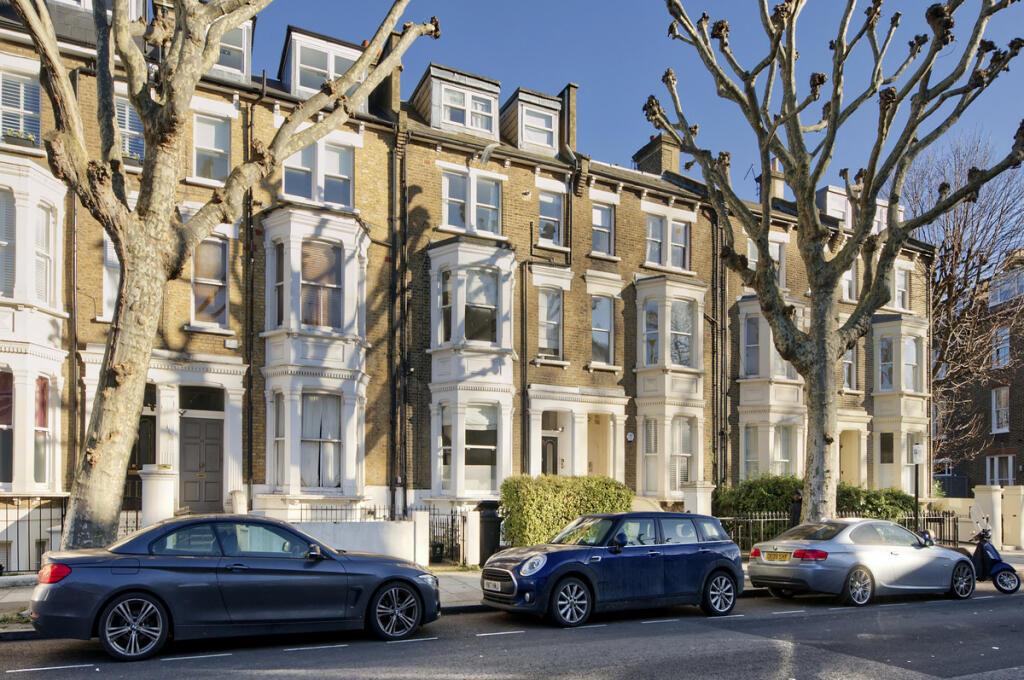 2 bedroom flat for sale in Shirland Road, London, W9