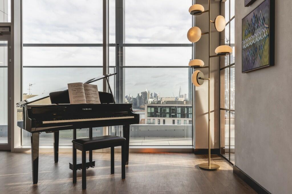 2 bedroom apartment for rent in Nine Elms Lane, London, SW11