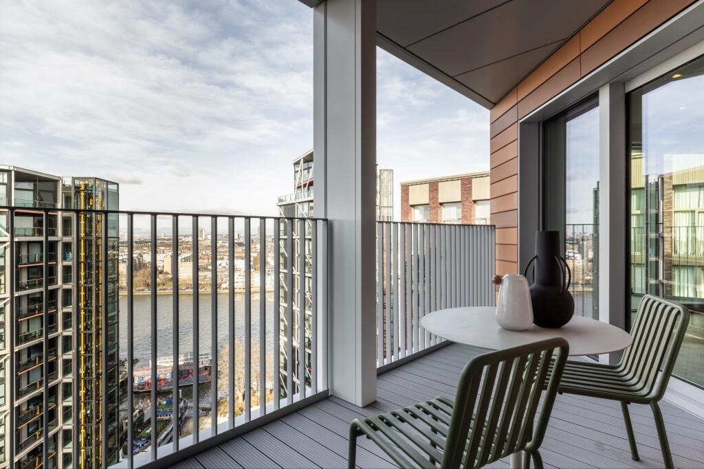 Main image of property: Bloom West, 57 Nine Elms Ln, Nine Elms, London SW11 7DG