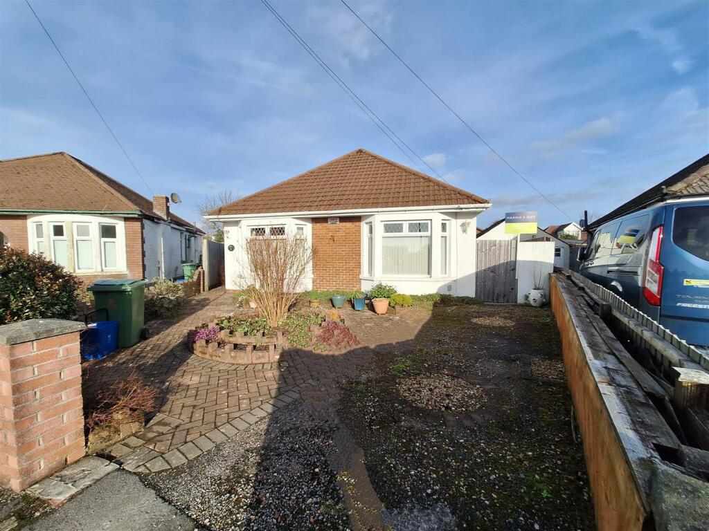 2 bedroom detached bungalow for sale in Lon Ty'n-Y-Cae, Cardiff, CF14