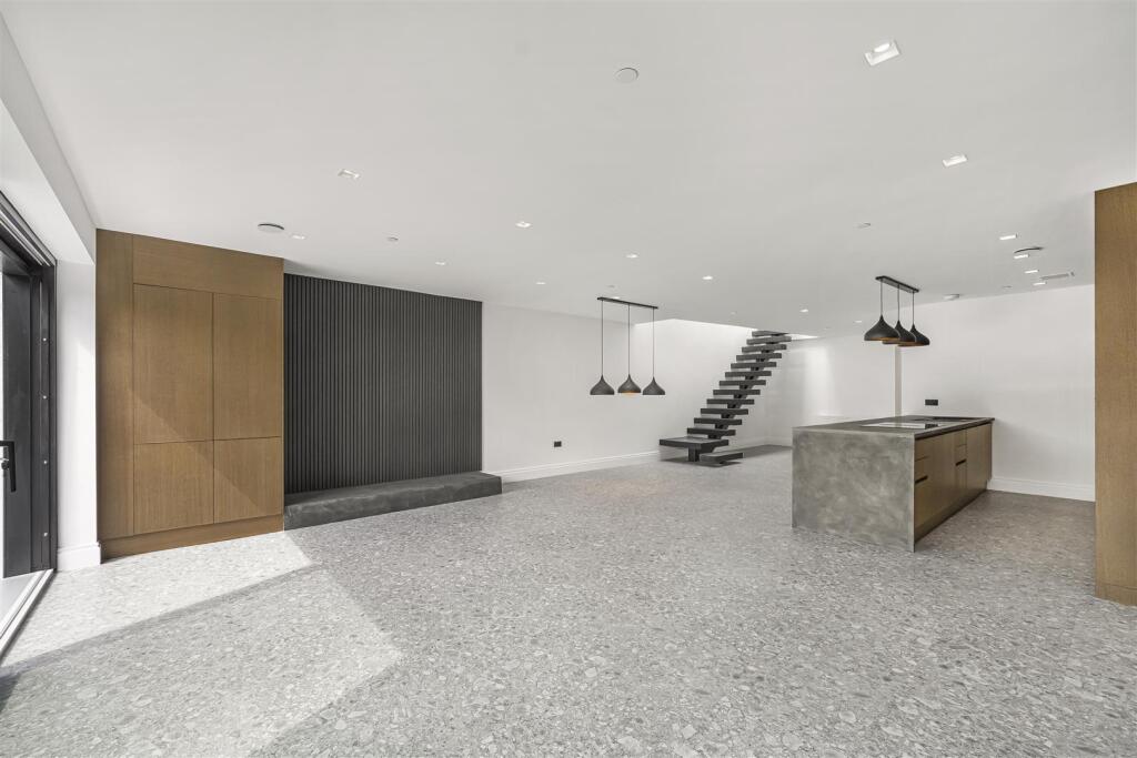 Main image of property: Ty Cynnes, Brynawelon Road, Cyncoed