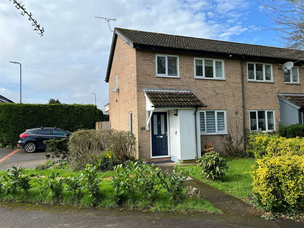 3 bedroom semi-detached house for rent in Oakridge, Thornhill, Cardiff, CF14