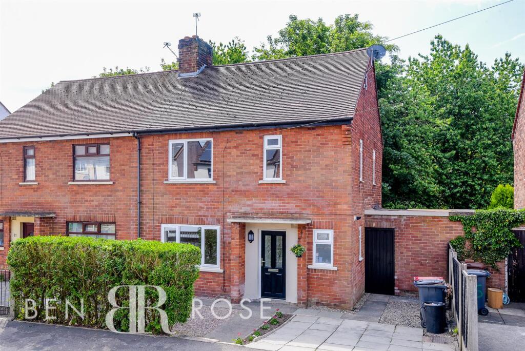 3 bedroom semi-detached house