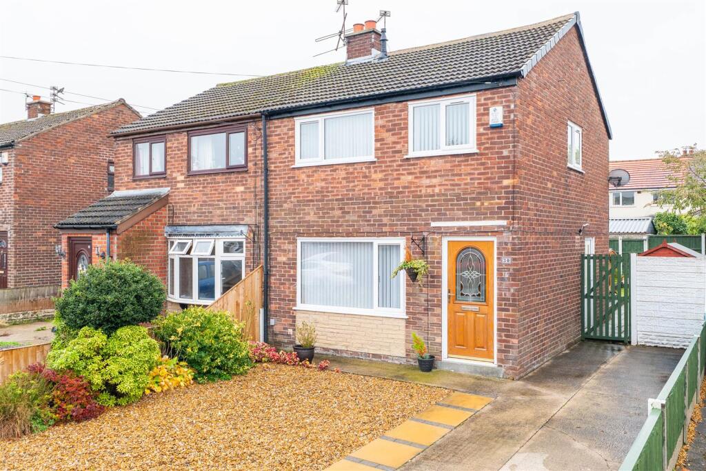 3 bedroom semi-detached house