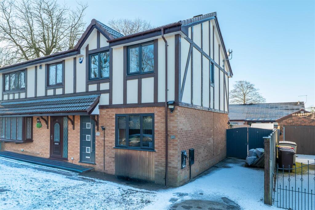 Main image of property: Carloway Avenue, Fulwood, Preston