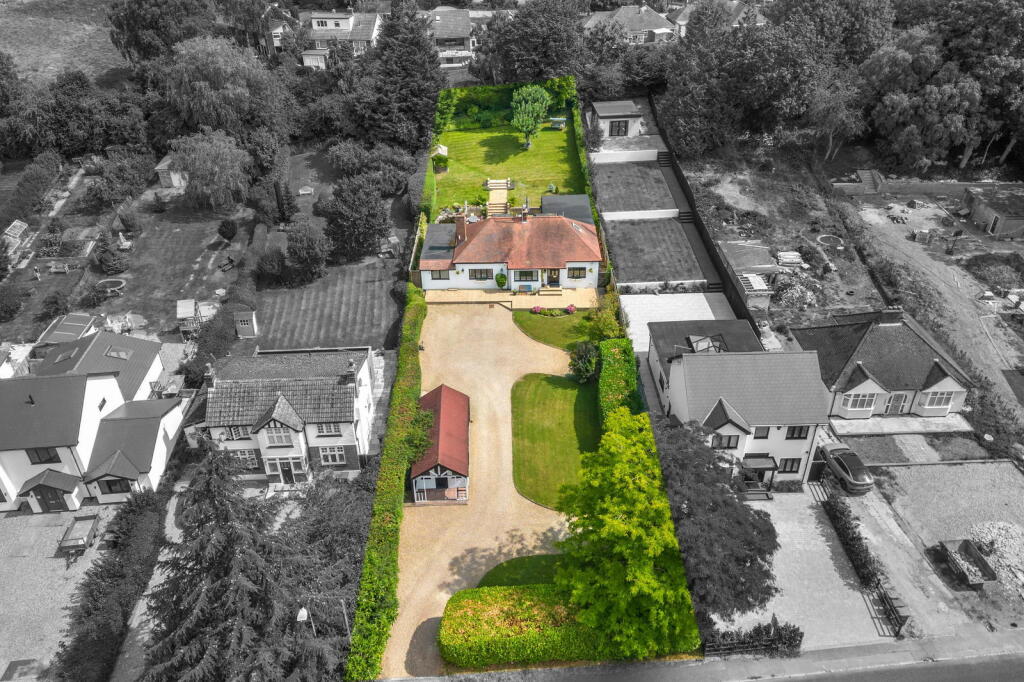 Additional property image - Codicote Road, Welwyn, AL6