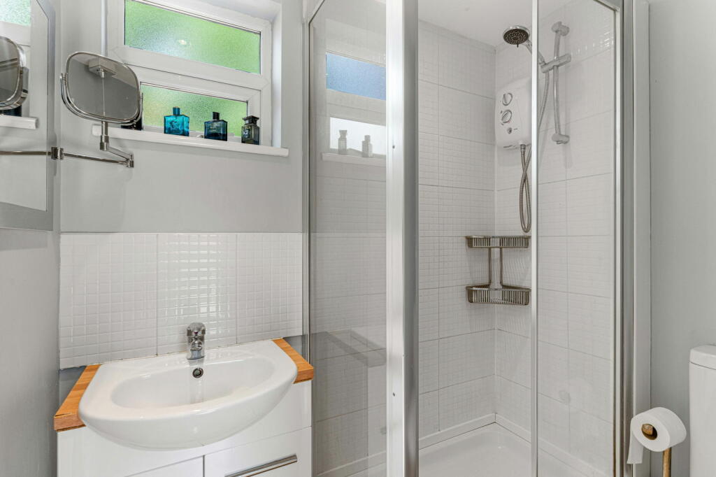 Additional property image - Codicote Road, Welwyn, AL6