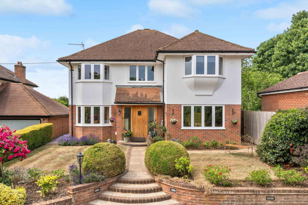Main image of property: Boorman's Meadow, Cromer, SG2