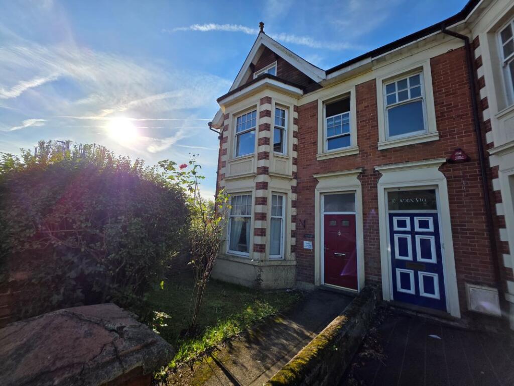 Main image of property: 1 Queens Terrace, Totnes, Devon, TQ9 5JQ