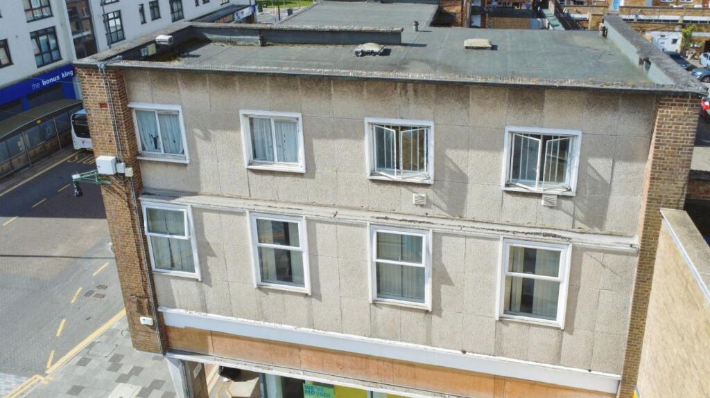 Main image of property: 4 Bridge Street, Hemel Hempstead, Hertfordshire, HP1 1EF