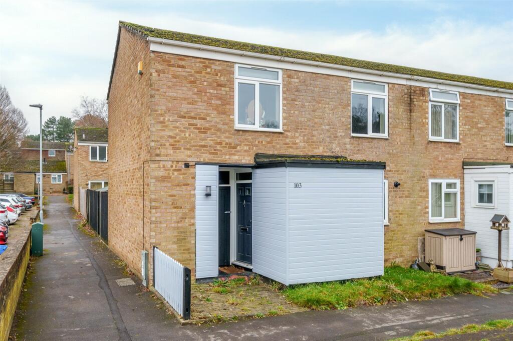 3 bedroom end of terrace house for sale in Ringwood, Bracknell