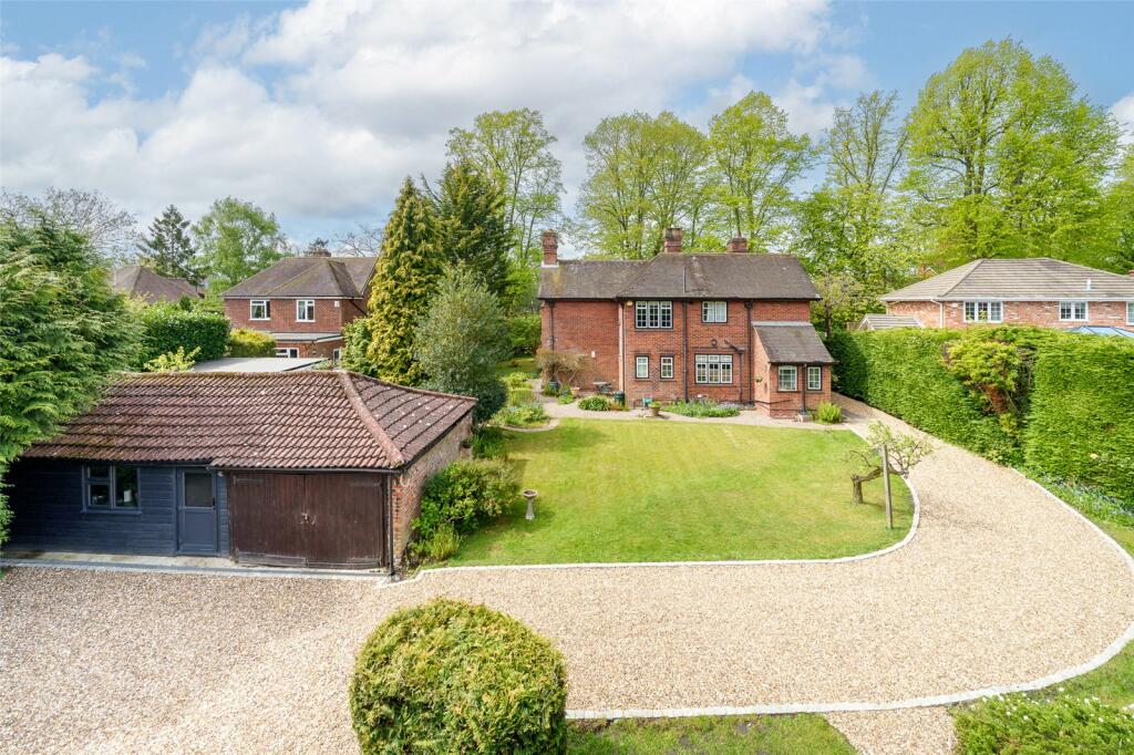 4 bedroom detached house for sale in Ranelagh Drive, Bracknell