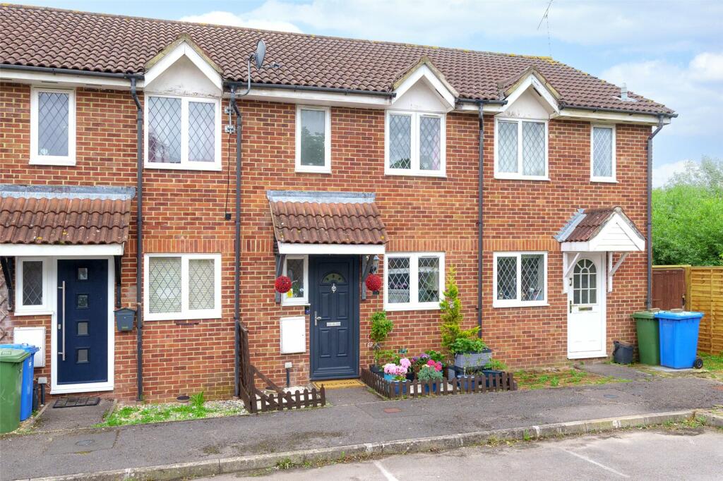 2 bedroom terraced house for sale in Radcliffe Way, Bracknell