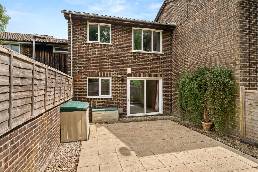Main image of property: Greenham Wood, Bracknell, Berkshire, RG12