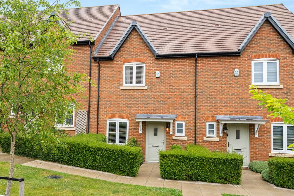 Main image of property: Mallow Grove, Warfield, Bracknell, Berkshire, RG42