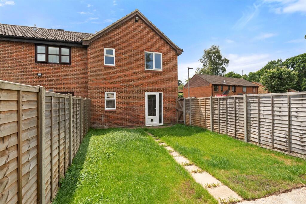 Main image of property: Pewsey Vale, Bracknell, Berkshire, RG12