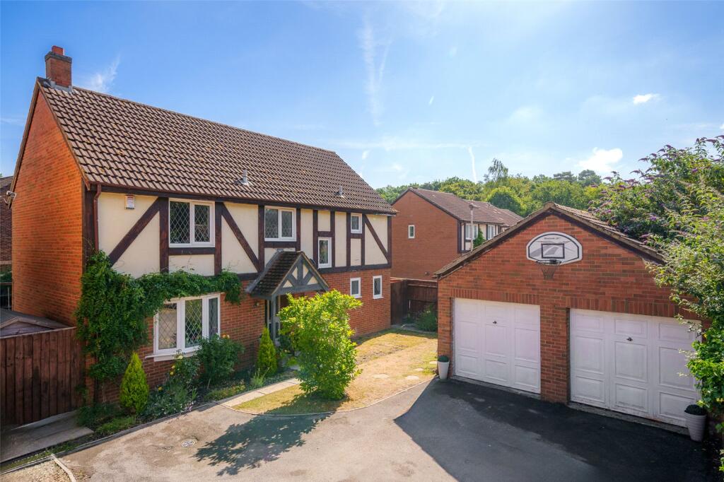 Main image of property: Finstock Green, Bracknell, Berkshire, RG12