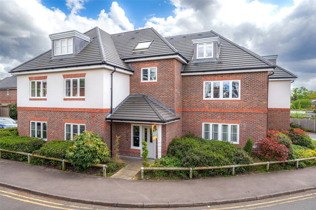Main image of property: Kingfisher Place, Bracknell, Berkshire, RG42