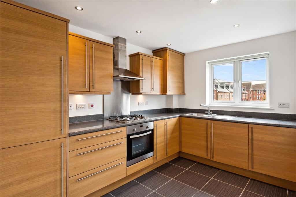 Main image of property: Eagle Way, Bracknell, Berkshire, RG12