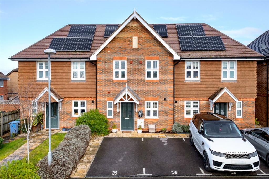 Main image of property: Parfit Keep, Warfield, Bracknell, Berkshire, RG42