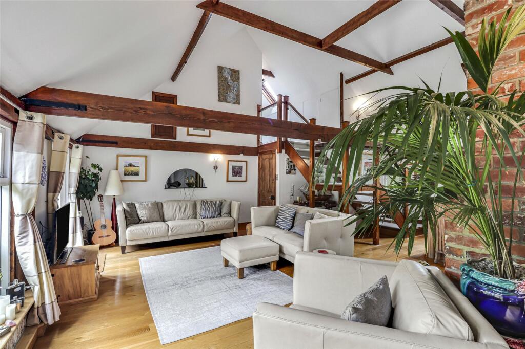 Additional property image - Walnut Tree Lane, Westbere, Nr Canterbury, CT2