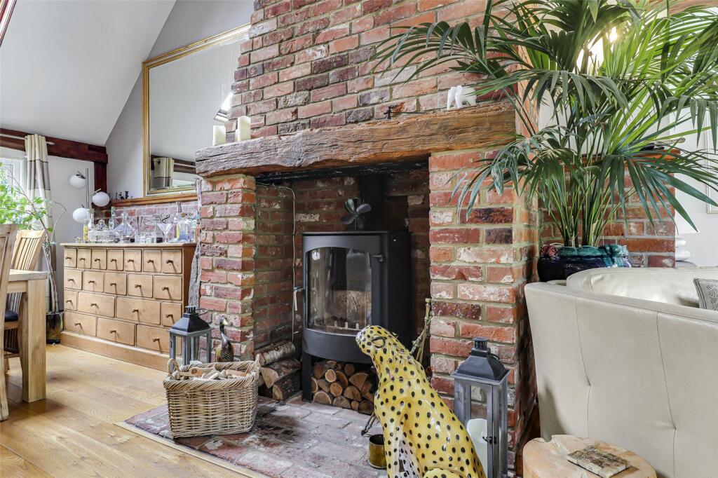 Additional property image - Walnut Tree Lane, Westbere, Nr Canterbury, CT2