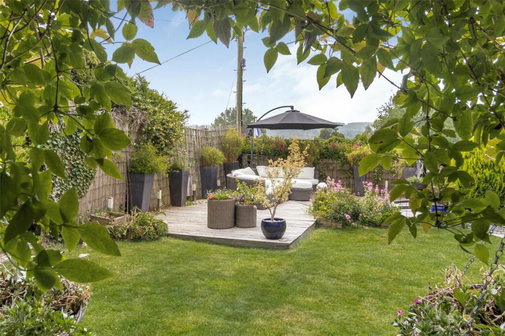 Additional property image - Walnut Tree Lane, Westbere, Nr Canterbury, CT2