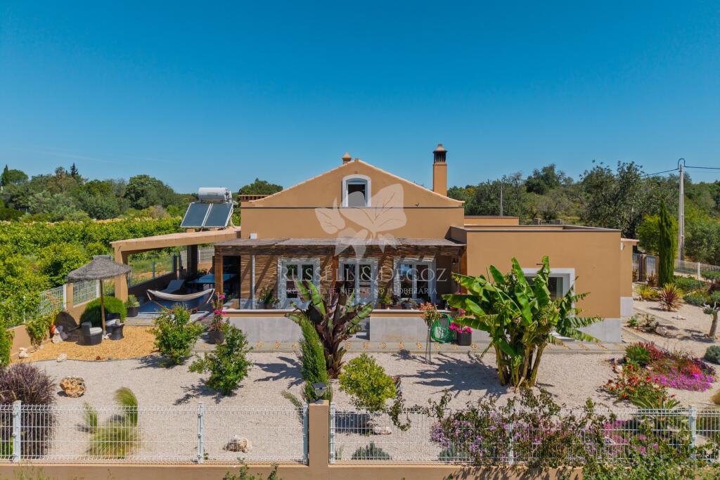 Main image of property: Algarve, Santo Estêvão