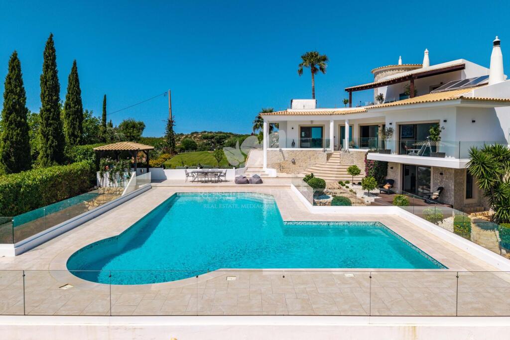 Main image of property: Algarve, Moncarapacho