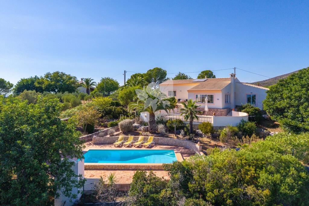 Main image of property: Algarve, Moncarapacho