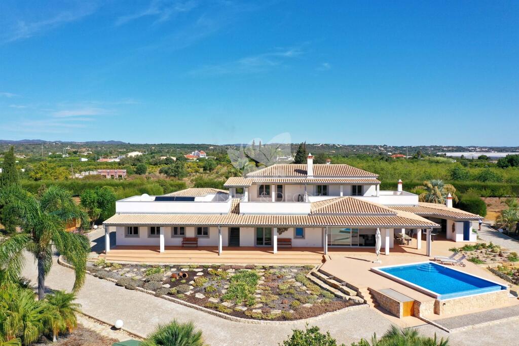 Main image of property: Algarve, Santo Estêvão