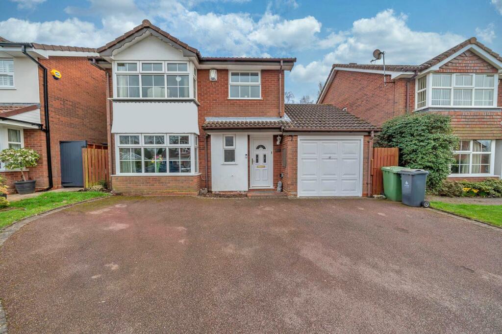 4 bedroom detached house for sale in The Downs, Aldridge, Walsall, WS9