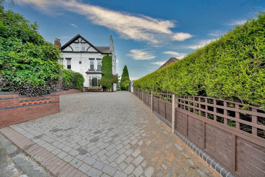 Main image of property: Barr Common Road, Aldridge, Walsall