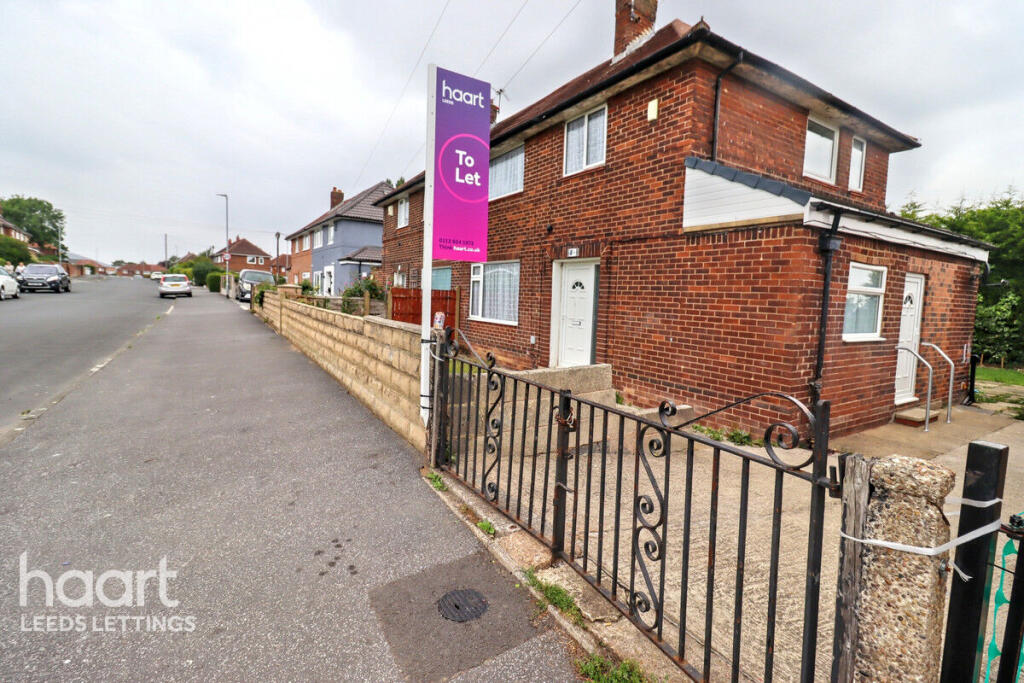 Main image of property: Cranmore Rise, Leeds