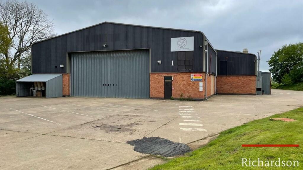 Warehouse to lease in Barnwell Road, Oundle, Peterborough, PE8 5PB, PE8