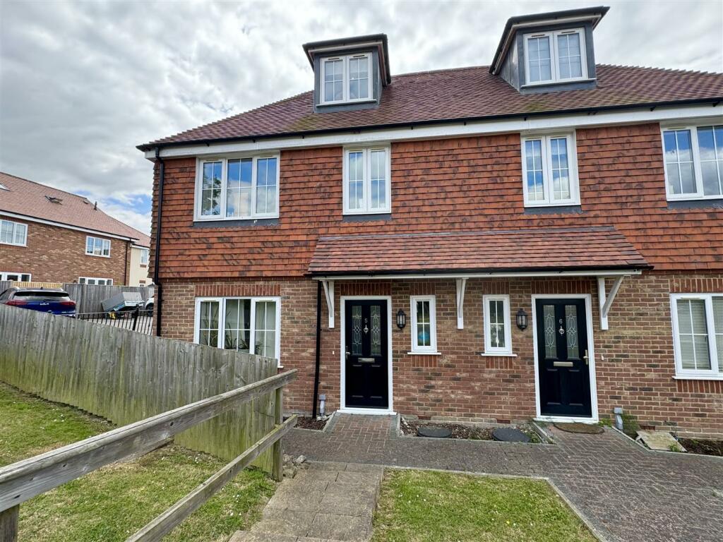 3 bedroom semidetached house for rent in St Michaels, Tenterden, TN30