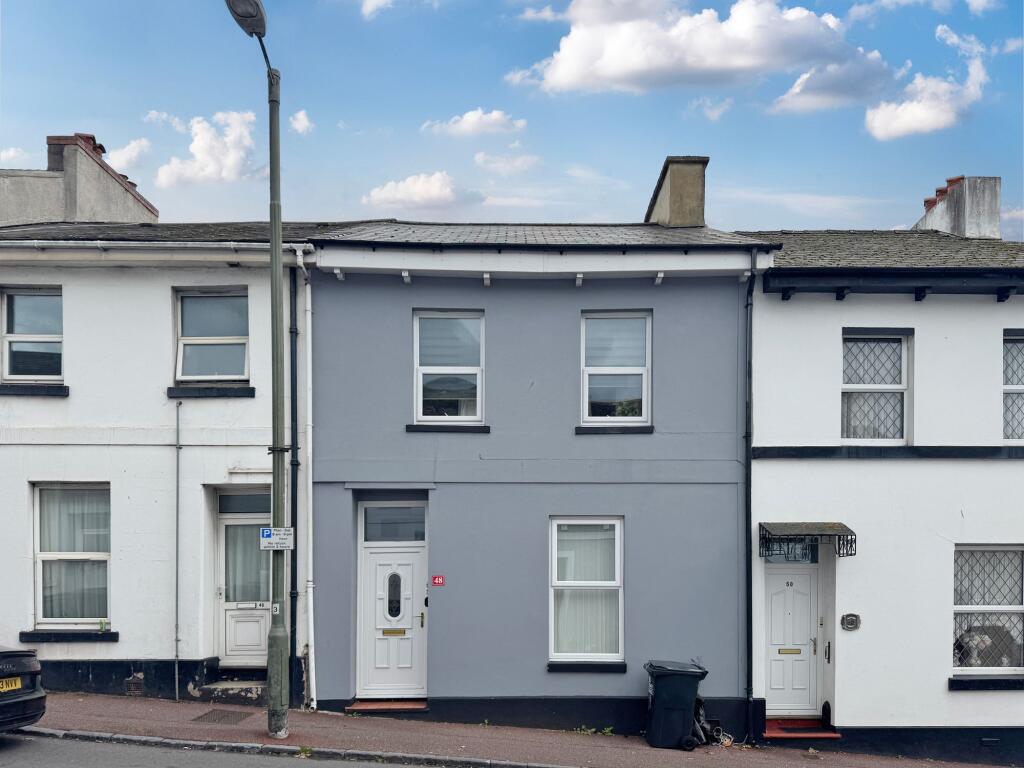 Main image of property: 48 South Street, Torquay, TQ2