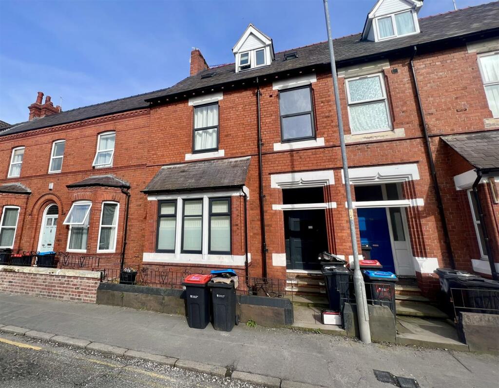 8 bedroom terraced house for sale in Bouverie Street, Chester, CH1