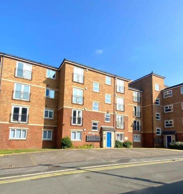 Main image of property: 3 Laburnum House, Coatham Road, Redcar, Cleveland, TS10 1TA