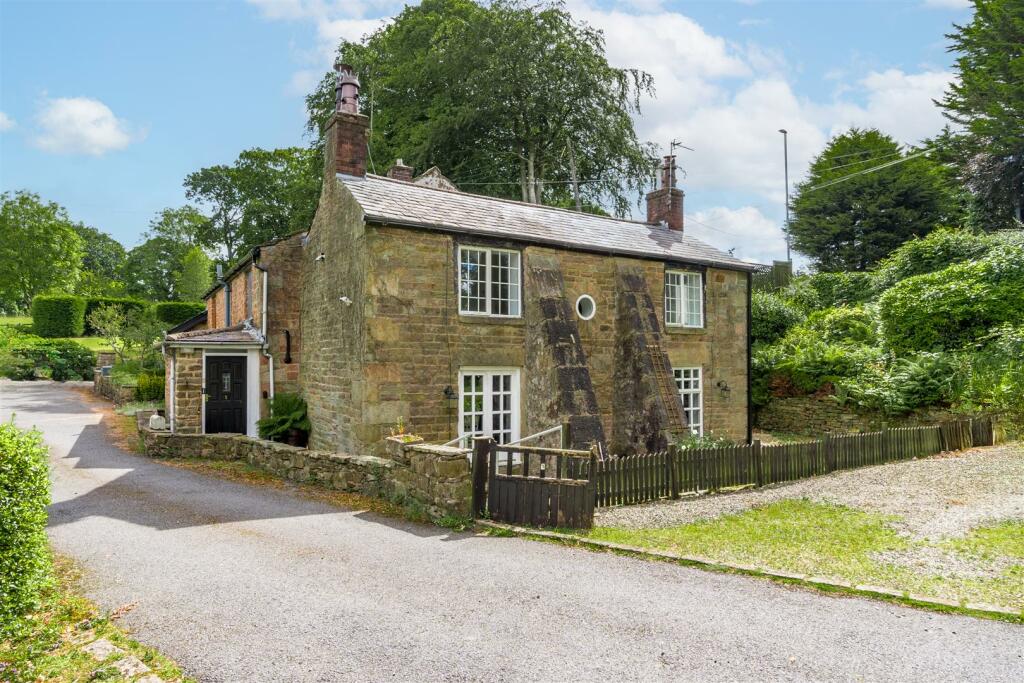 4 bedroom house for sale in Chorley Road, Withnell, Chorley, PR6