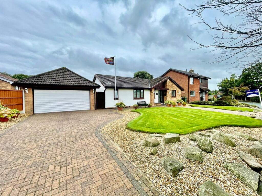 Main image of property: Spring Meadow, Leyland