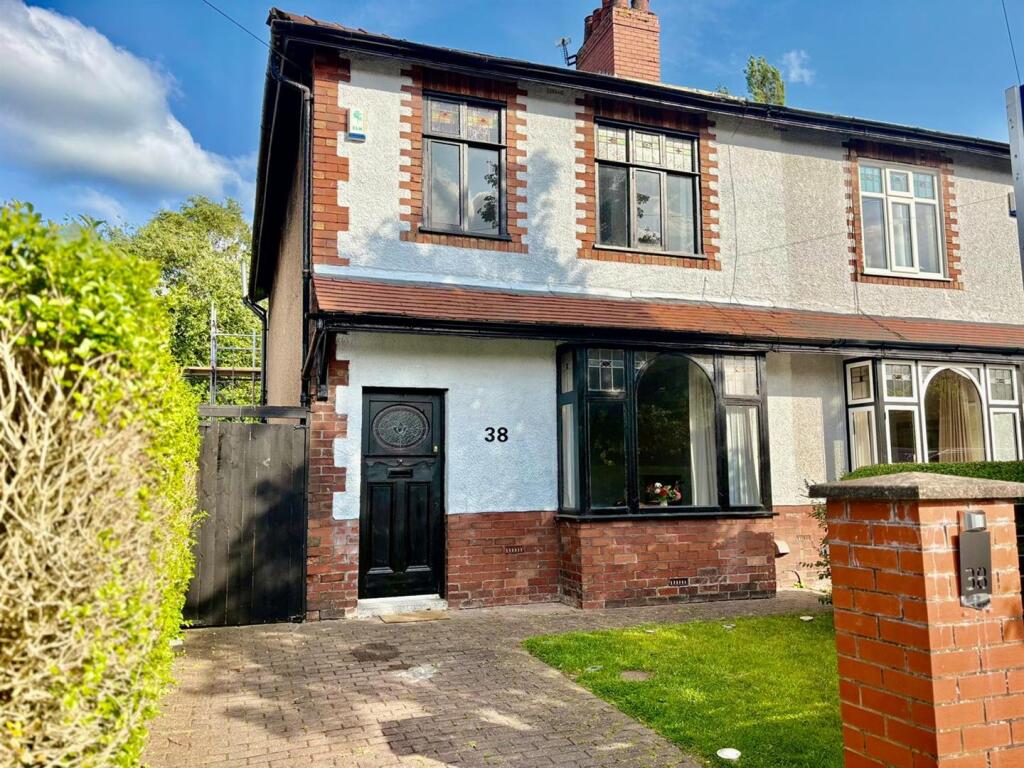 Main image of property: Fulwood Hall Lane, Fulwood, Preston