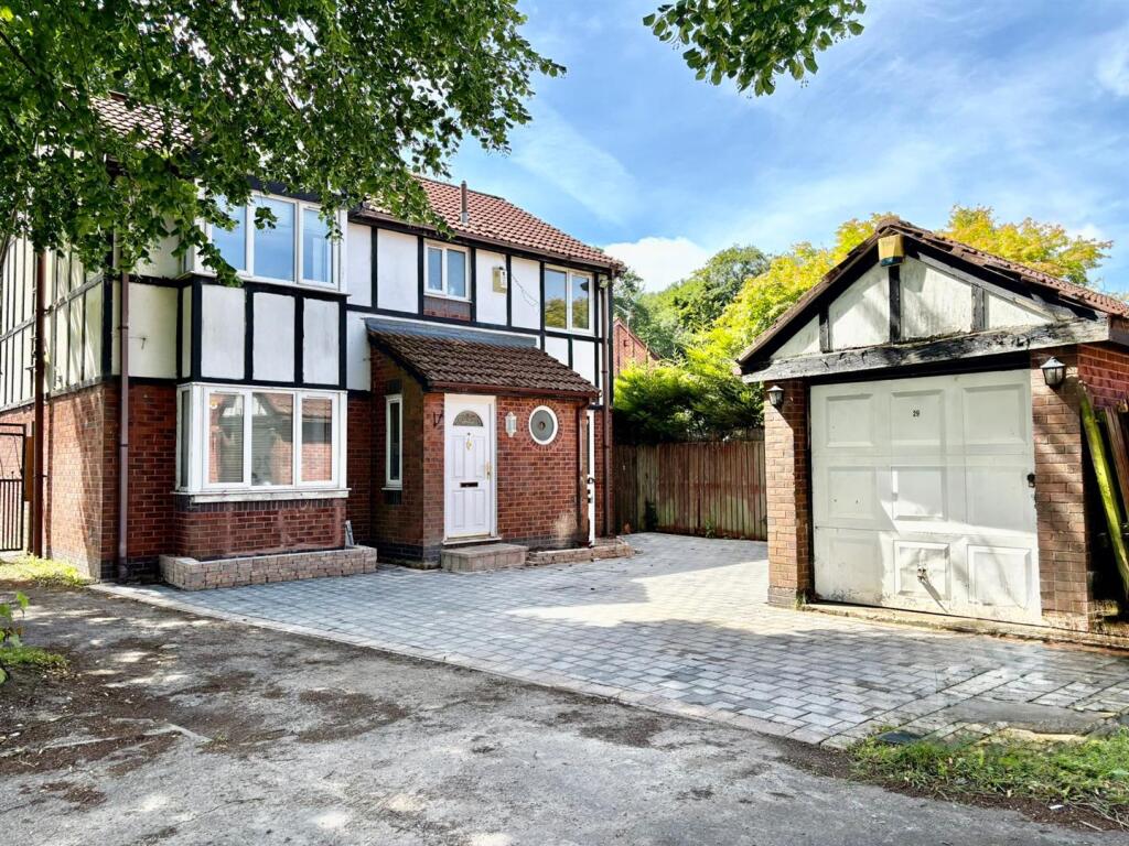 Main image of property: The Green, Ribbleton, Preston