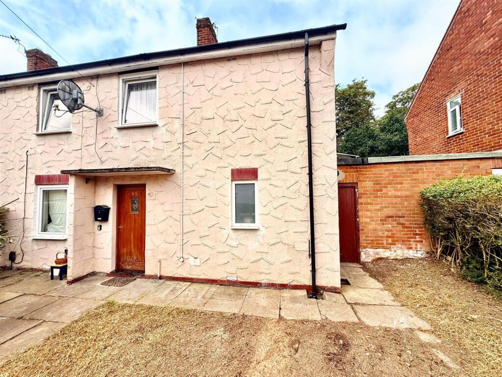 Main image of property: Staining Avenue, Ashton-On-Ribble, Preston