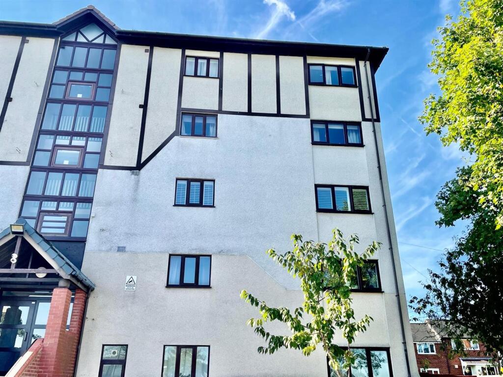 Main image of property: Cromer Place, Ingol, Preston
