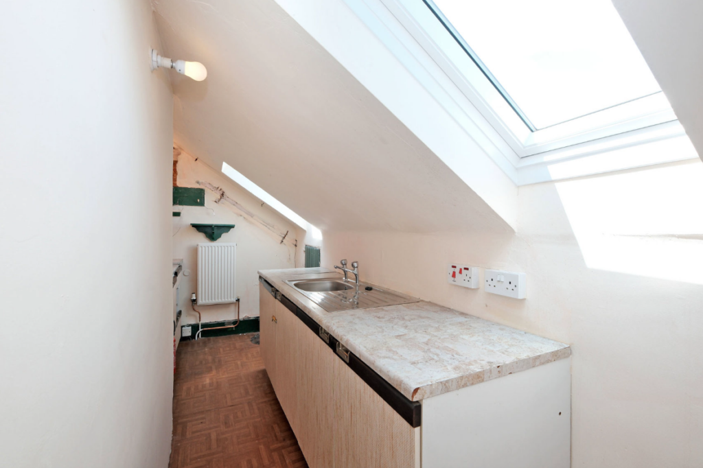 Additional property image - 110 Irvine Place, Aberdeen, AB10 6HB