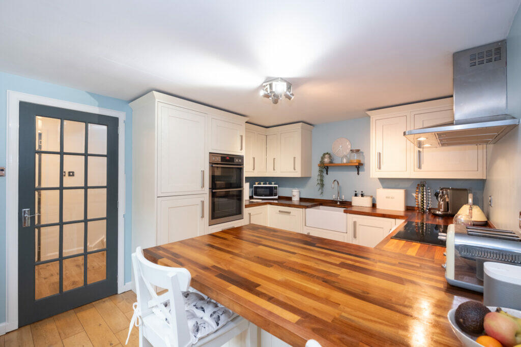 Additional property image - Rose Cottage, Drumlithie, AB39 3YS