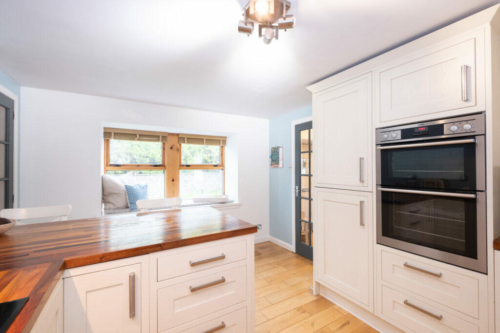 Additional property image - Rose Cottage, Drumlithie, AB39 3YS