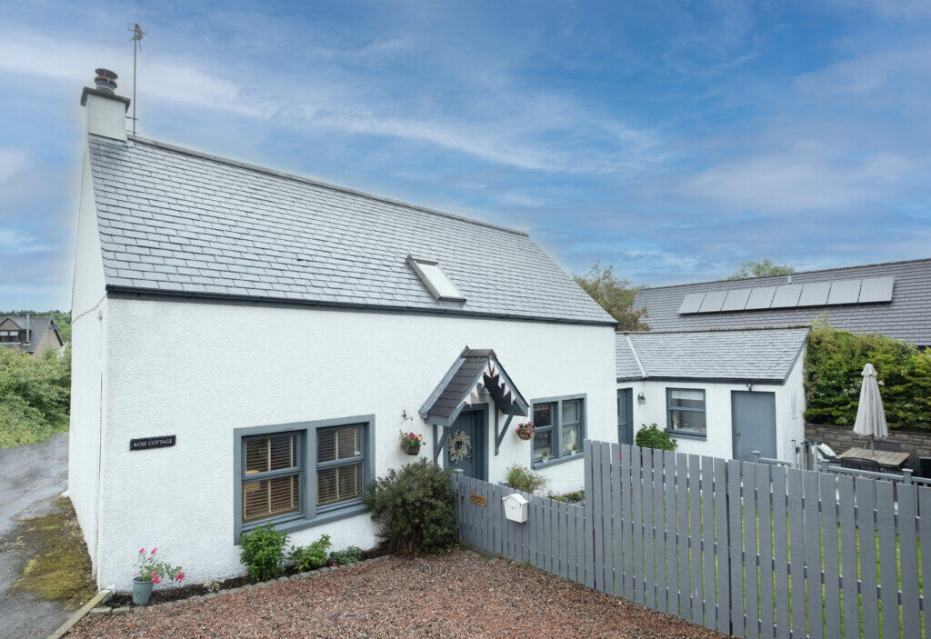 Additional property image - Rose Cottage, Drumlithie, AB39 3YS