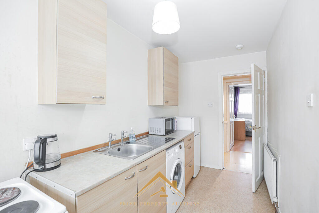 Additional property image - 24 Ash Hill Road, Aberdeen, AB16 5HJ